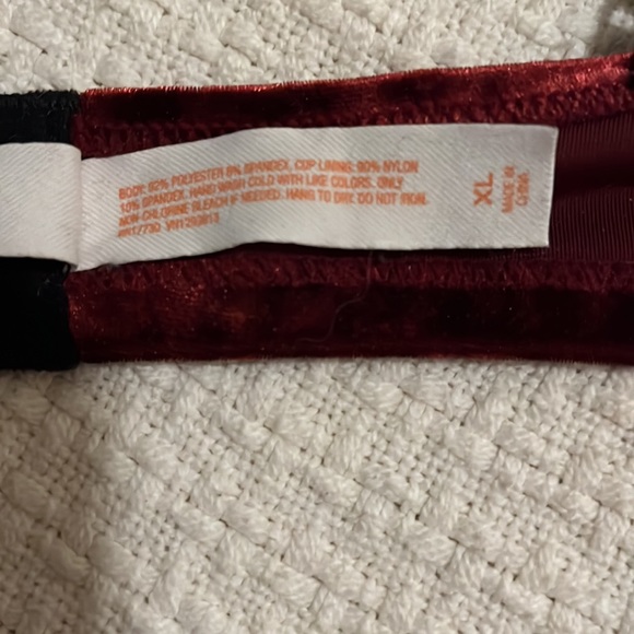 Colsie red velour bralette. Size xl. - Picture 4 of 4